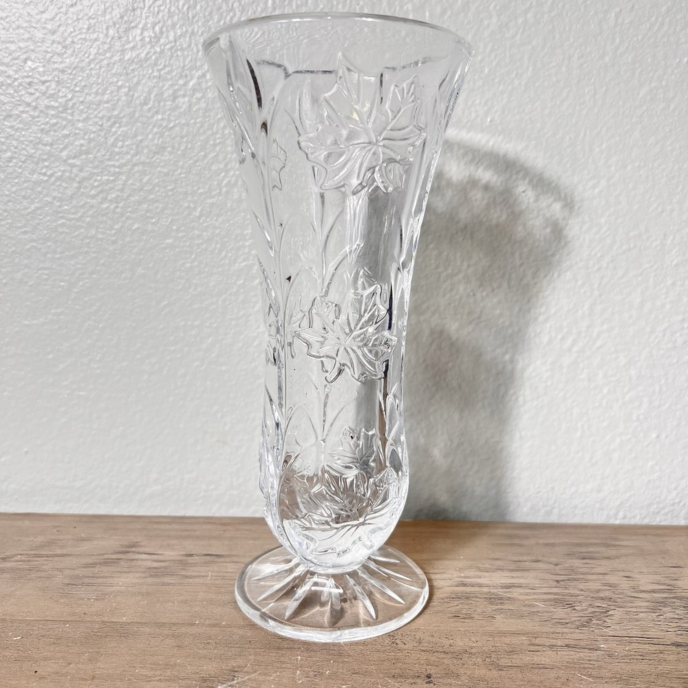 Vintage Crystal Bud Vase 8" Maple Leaf Pattern Starburst Base Clear